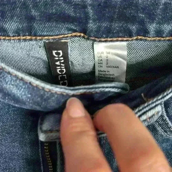 H&M blue boot cut  jeans - Picture 3 of 6